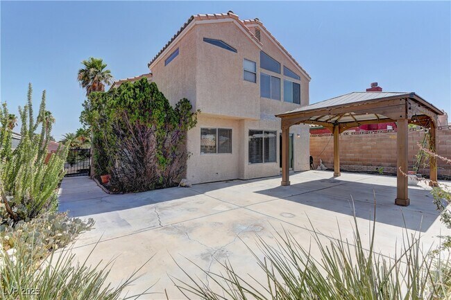 Building Photo - 938 Carnival Ave