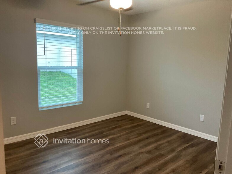 Building Photo - 214 SW 15th Pl