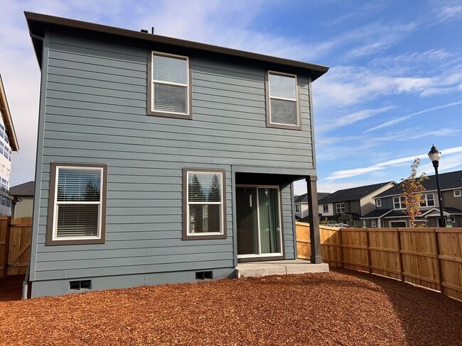 Building Photo - 2945 N 3rd Way