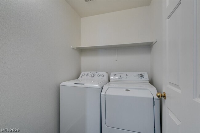 Building Photo - 8216 Ogee Dr
