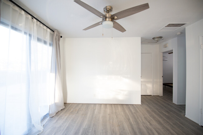 Dining Room - 5459 Daisy Ave