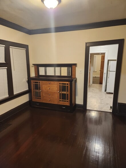 Dining room - 2708 Penn Ave N