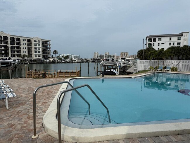 Building Photo - 255 Dolphin Point