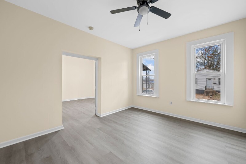 Building Photo - 4935 Hummelsheim Ave