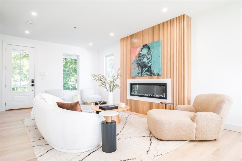 Building Photo - 15-17-17 Jewett Pl