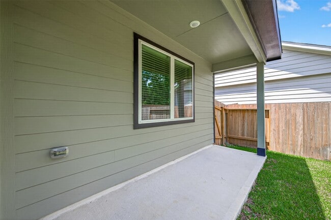 Building Photo - 13224 Musky Dr