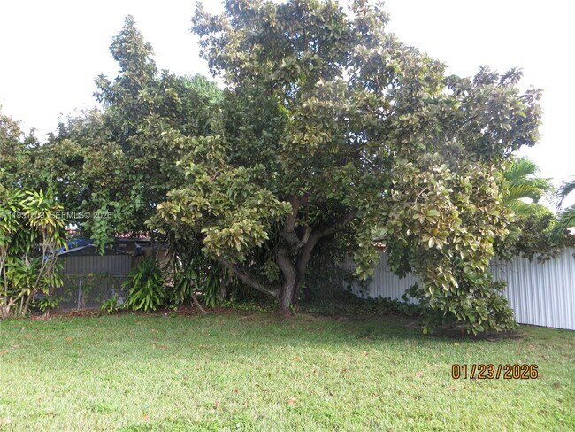 Building Photo - 7435 SW 22nd St