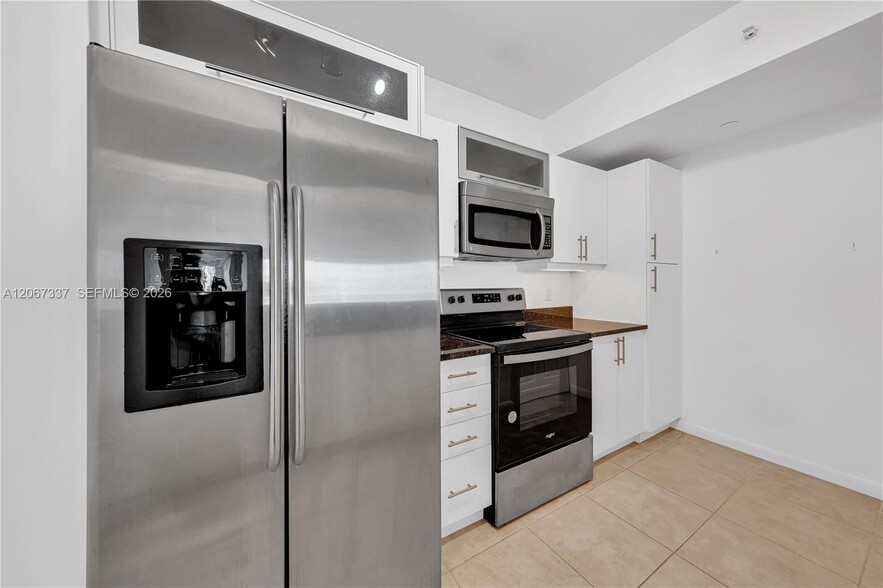 Building Photo - 7350 SW 89th St