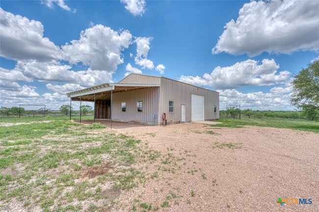 Building Photo - 614 Co Rd 207