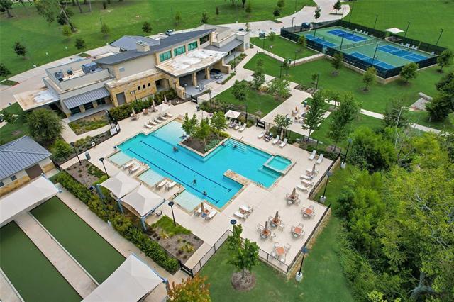 Building Photo - 812 Llano Falls Dr