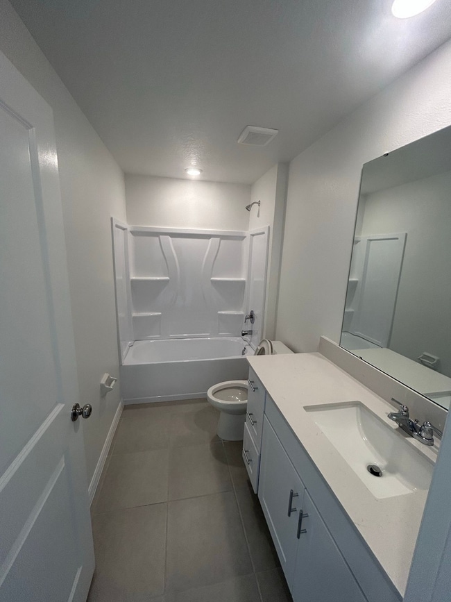 Building Photo - Charming rental home in Bartow!