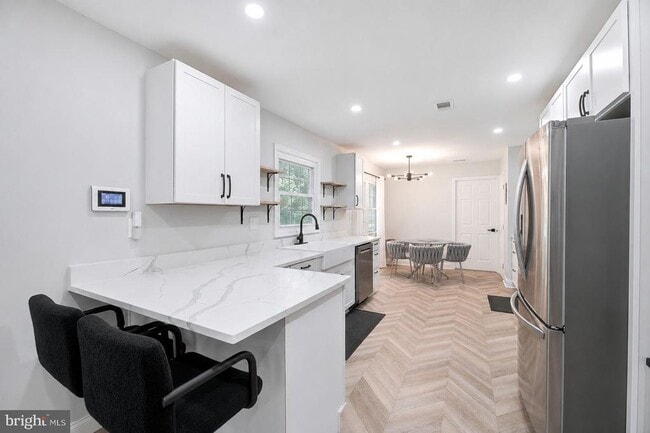 Building Photo - 8812 Churchfield Ln