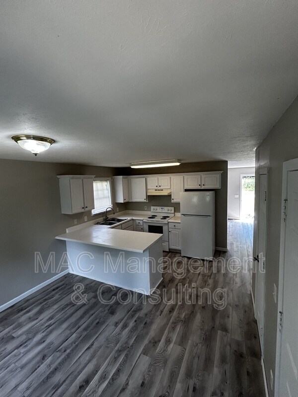 Primary Photo - 1572 Shipley Rd