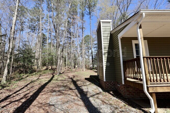 Building Photo - 4500 Sunfield Pl