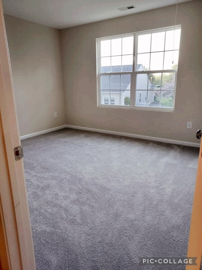 Building Photo - 3837 Copperfield Ct