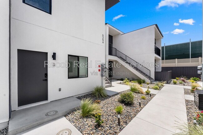 Building Photo - 5256 Adams Ave