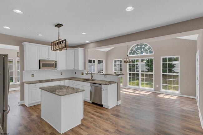 Building Photo - 120 Trotter Road