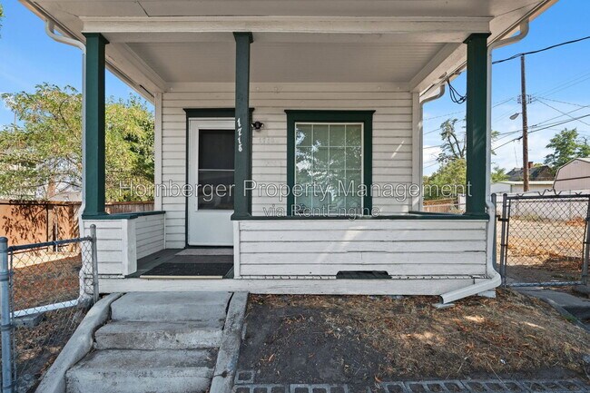 Building Photo - 1718 N Post St
