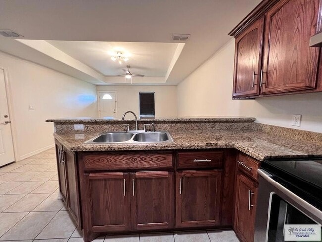 Building Photo - 6625 Garden Woods Ave