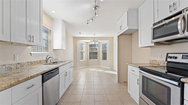 Building Photo - 829 S Liberty Dr