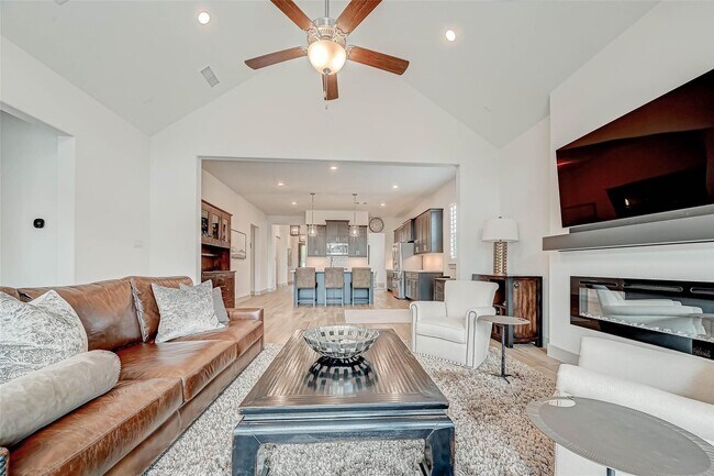 Building Photo - 24918 Flint Lake Dr