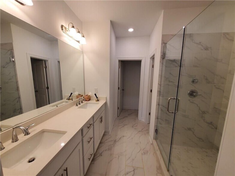 Building Photo - 3220 Bennett Crk Ln