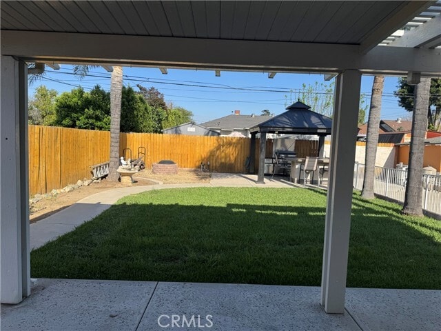 Building Photo - 12871 Russell Ave