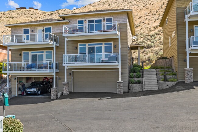 Building Photo - 9287 Riverview Way NW