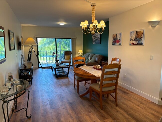 Building Photo - 2105 Lavers Cir