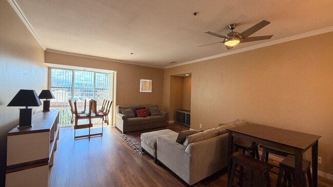 Building Photo - $500 Move in Special | 2 bed 2 bath Available in Downtown SJ!