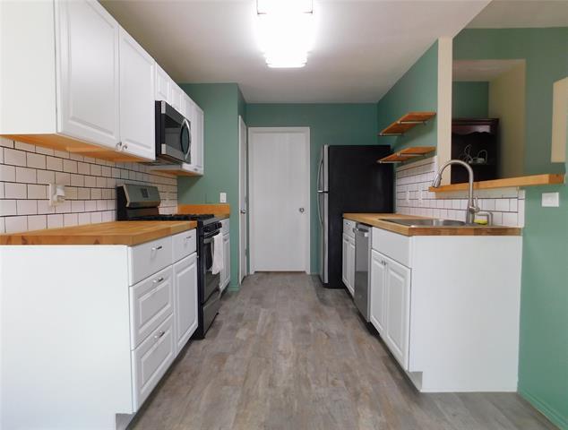 Building Photo - 3108 Pinehurst Ct