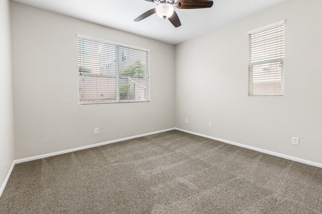 Building Photo - 1553 Yanonali Ave