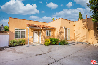 Building Photo - 4022 1/2 Brunswick Ave-