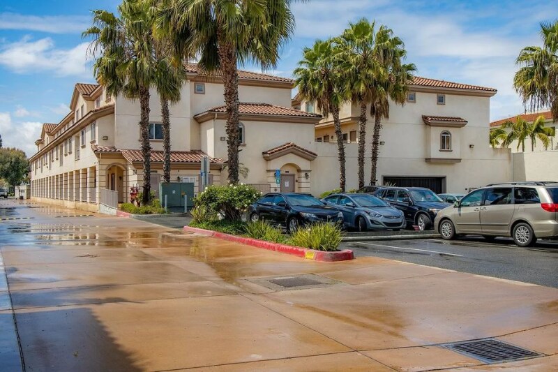 Building Photo - 17168 Newhope St