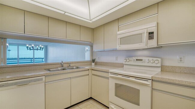 Building Photo - 888 Boulevard of the Arts Blvd