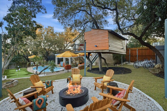 Building Photo - 2915 Quail Oak St