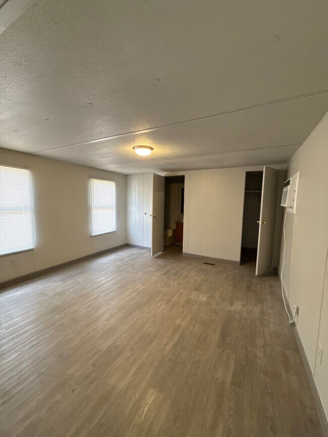 Building Photo - 14957 TN-59