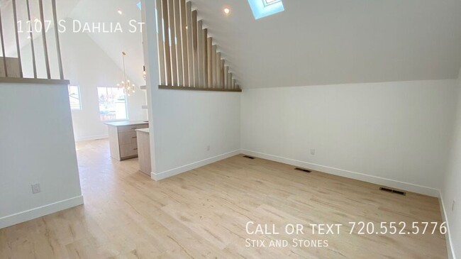 Building Photo - **MOVE IN SPECIAL OFFER!! ** Desirable 3 b...