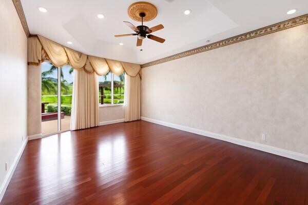 Building Photo - 576 NW 120th Dr