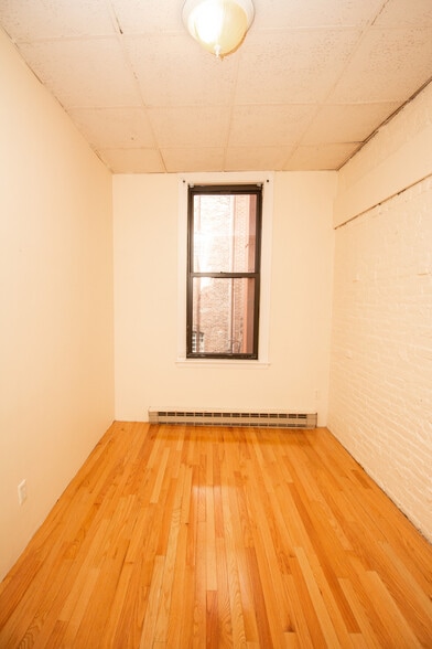 Building Photo - 217 Washington St