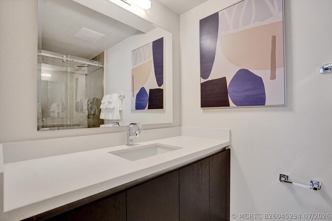 Building Photo - 3040 N Ocean Blvd