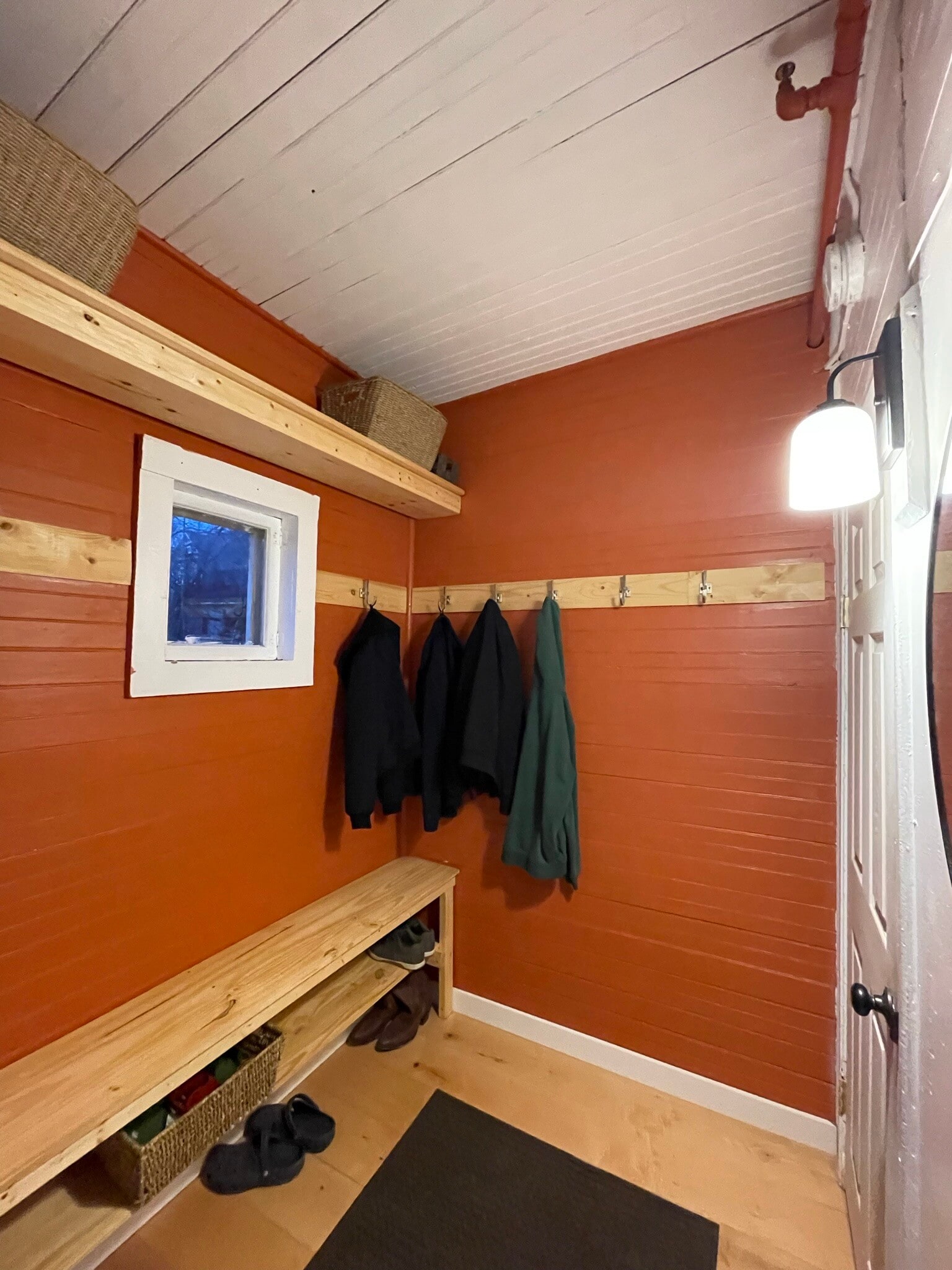 Mud Room - 18 Bradley St