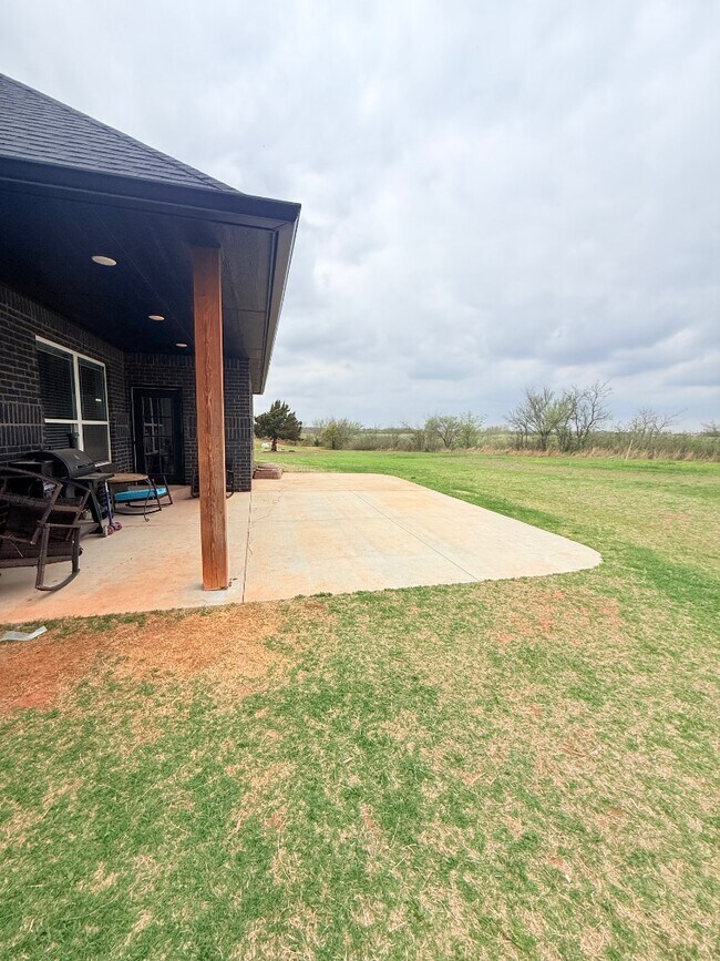 Building Photo - 2276 County Rd 1333