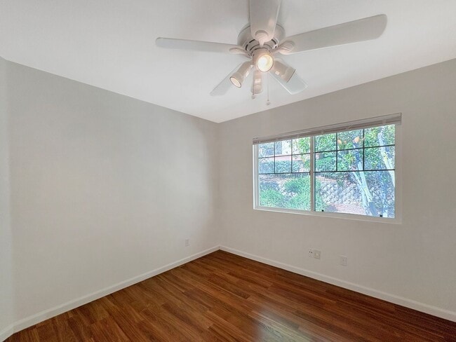 Building Photo - Stunning 3B/2.5BA Home in San Diego w/ Fir...
