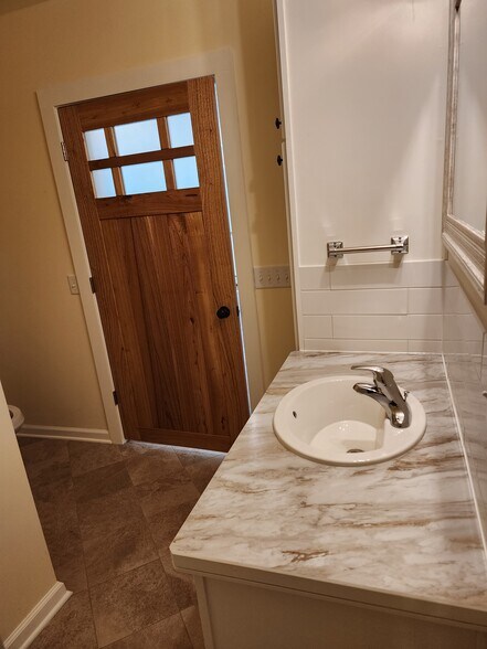 Primary Photo - 35 Orchard St