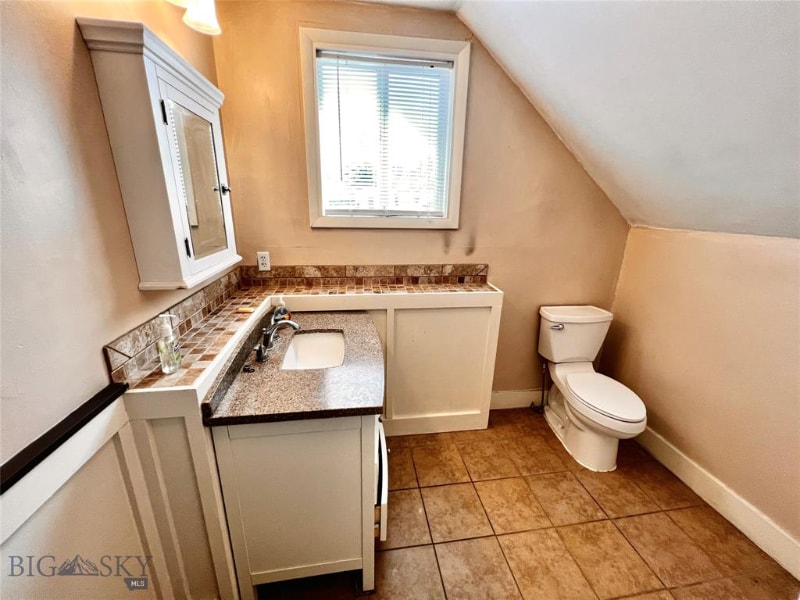 Building Photo - 519 W Park St