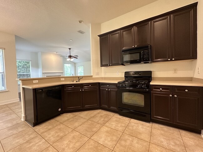 Building Photo - 5204 Comfort Ct