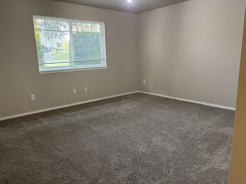 Building Photo - 2811 162nd St E