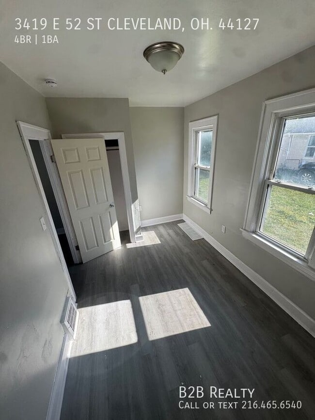 Building Photo - 3419 E 52nd St