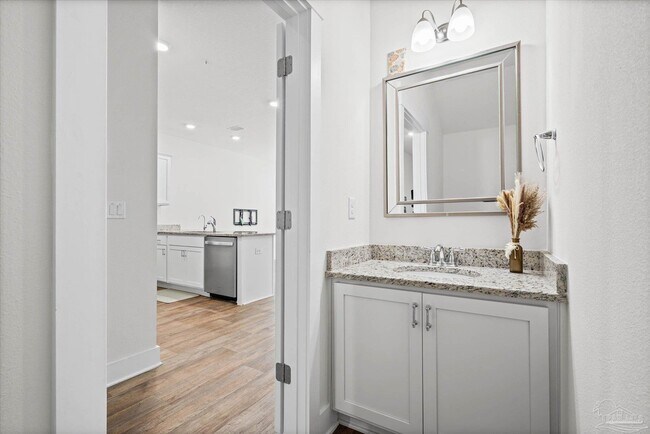 Building Photo - 1419 Iroquois Ct